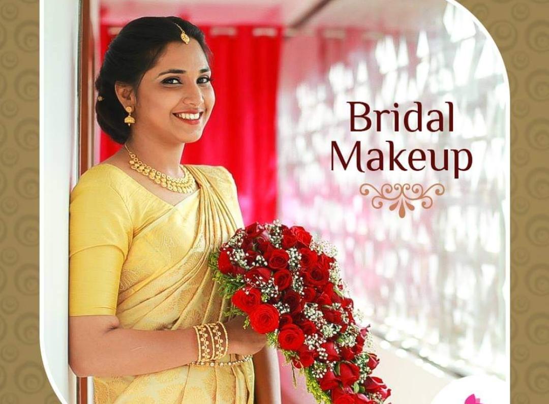 7 ROSES BOUTIQUE AND BEAUTY PARLOUR MAVELIKKARA